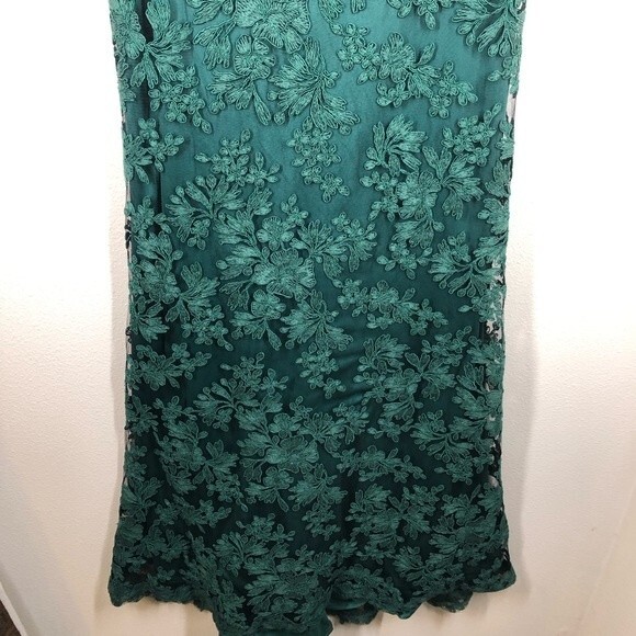Tadashi Shoji Emerald Green Tometi Embroidered Lace Gown Maxi Dress 2 - Picture 8 of 16